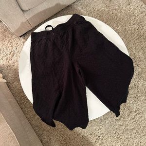 Lululemon Wide Leg Capri Sweatpants// Size womens 14 NWOT